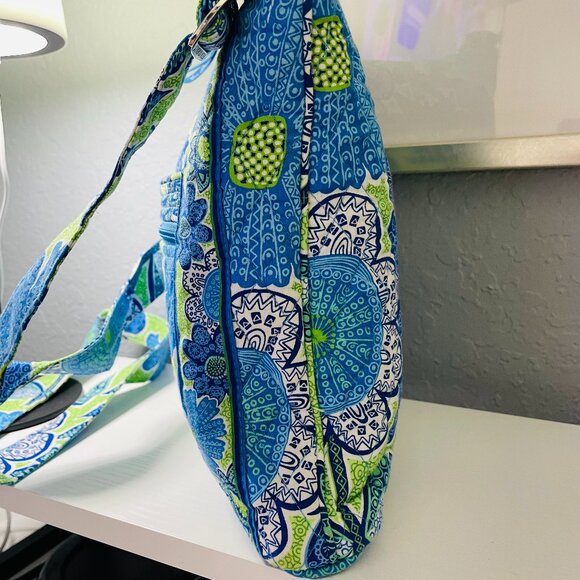 Vera Bradley Crossbody Bag - Doodle Daisy Retired Pattern - Blue Floral Quilted - Picture 9 of 12